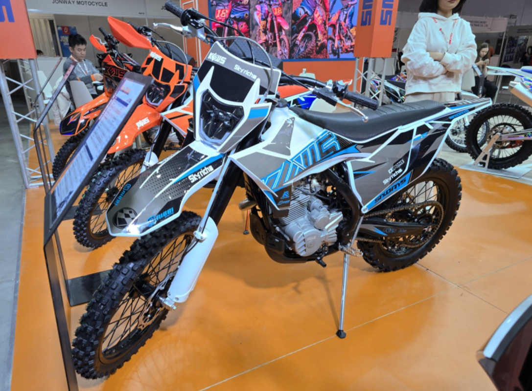 Кроссовый мотоцикл KEWS K14 CB300
